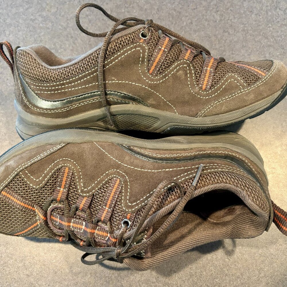 ~~Women's Clarks PRIVO Shoes Size 7M Dark Tan Leather/Mesh Comfortable  SMOKE/PE